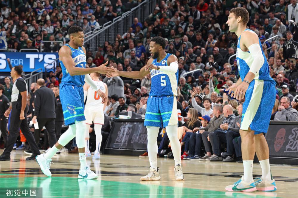 和对球员持 和对球员持